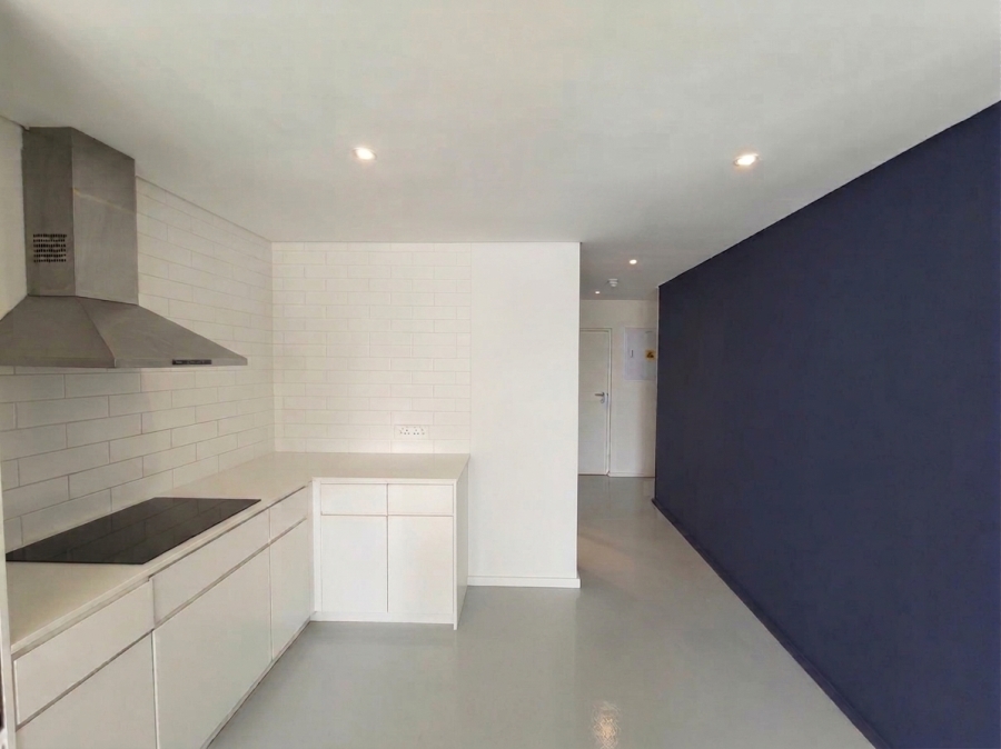 To Let 2 Bedroom Property for Rent in Woodstock Western Cape